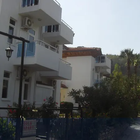 شقة فندقية Tolan 3*
