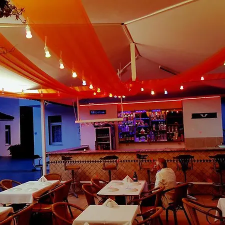 公寓式酒店 Tolan